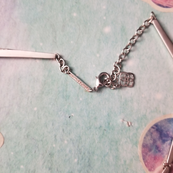 Kendra Scott Lucas Necklace - Picture 3 of 6